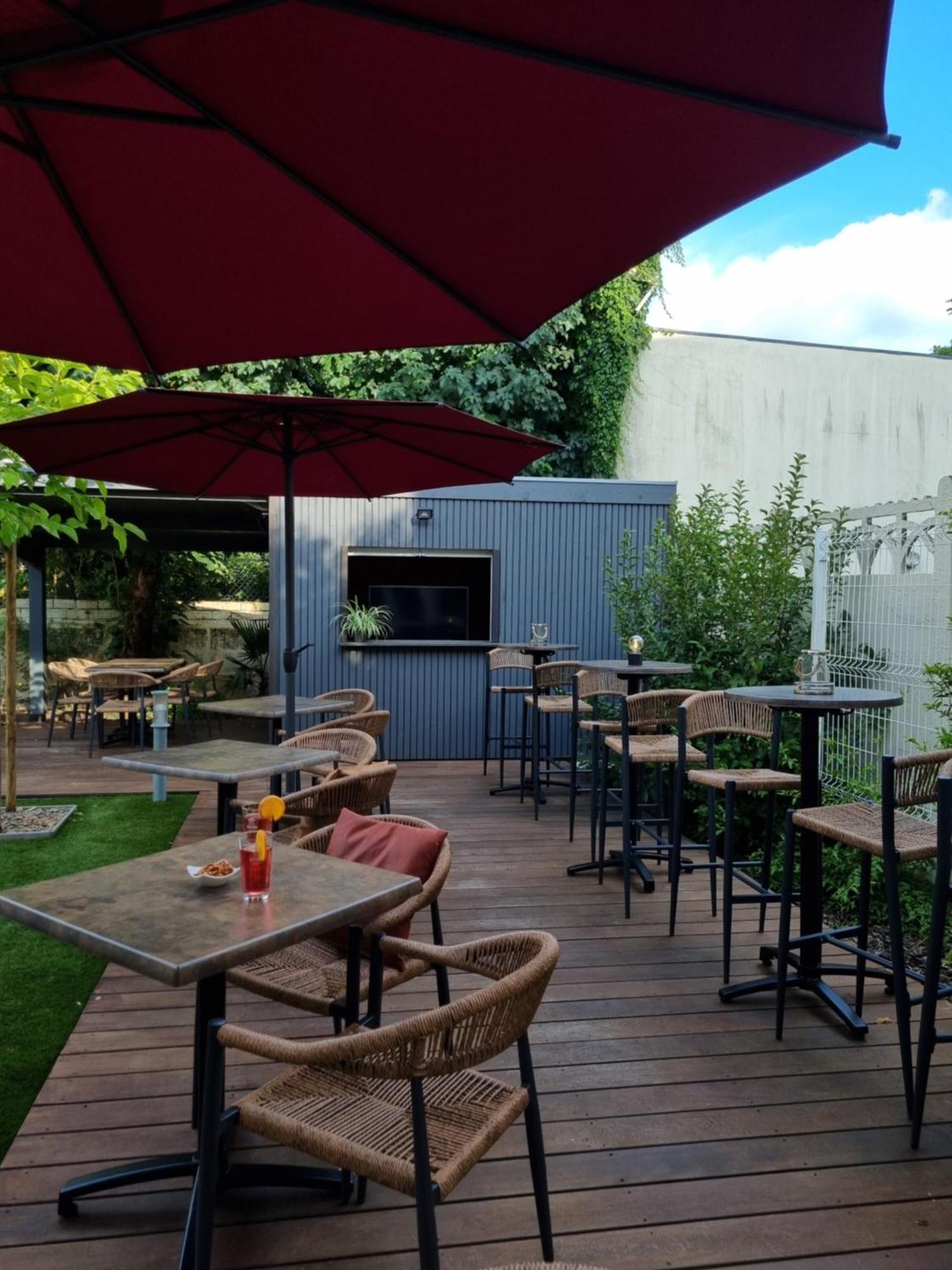 Bloom Hostel Bar & Garden Bordeaux Exteriör bild