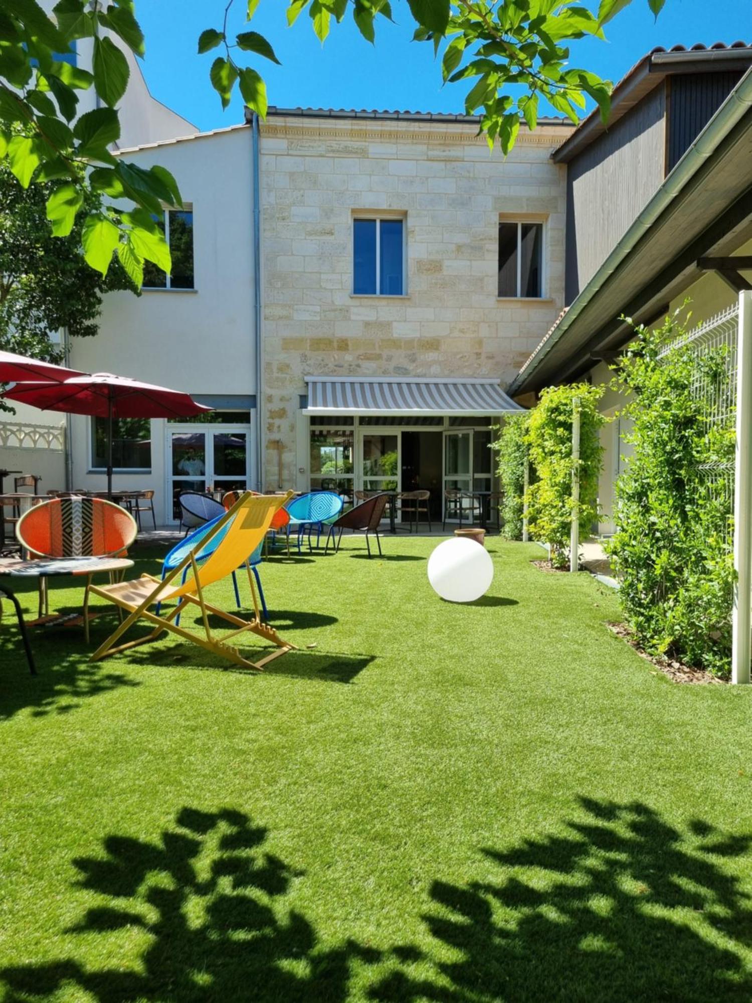 Bloom Hostel Bar & Garden Bordeaux Exteriör bild